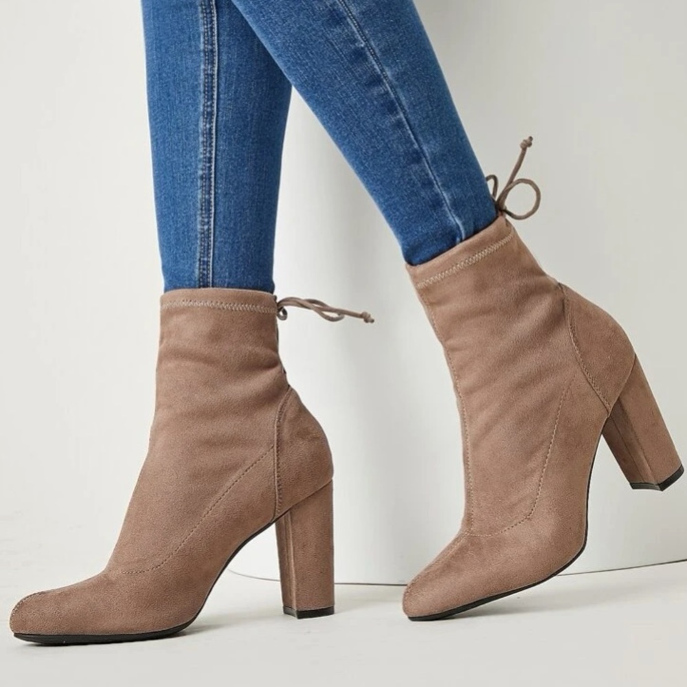 Suede chunky heel booties size 8 1/2